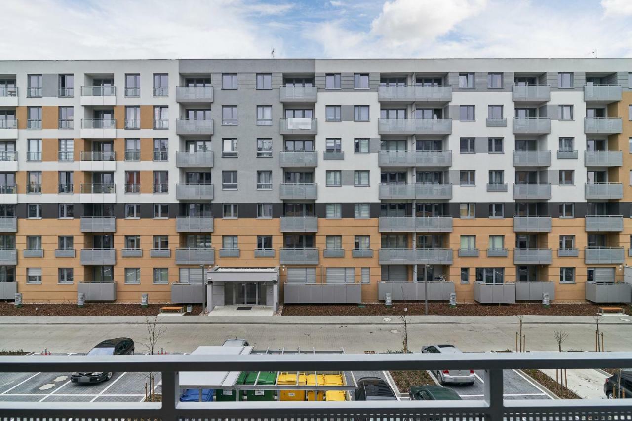Exclusive Apartments Teczowa With Underground Parking By Noclegi Renters - Wroclaw — Photos 3